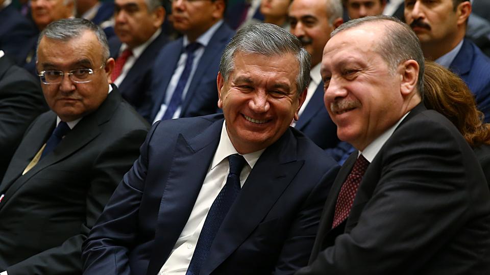 Uzbek President Mirziyovev's (center) visit to Turkey is the first such visit in nearly 20 years. Turkey and Uzbekistan have started to take steps in economic and security cooperation.